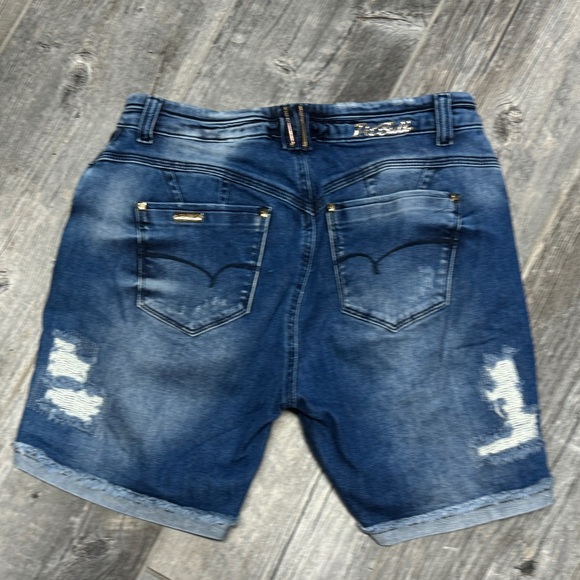 PIT BULL JEANS GOLD CHAIN FACTORY DISTRESSED SHORTS LADIES SIZE 8 - Picture 4 of 5